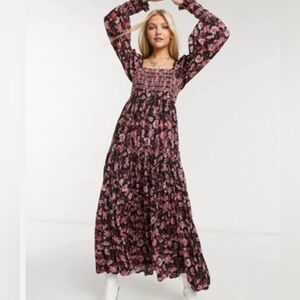 Free People
Sweet Escape Maxi Dress (A-1)